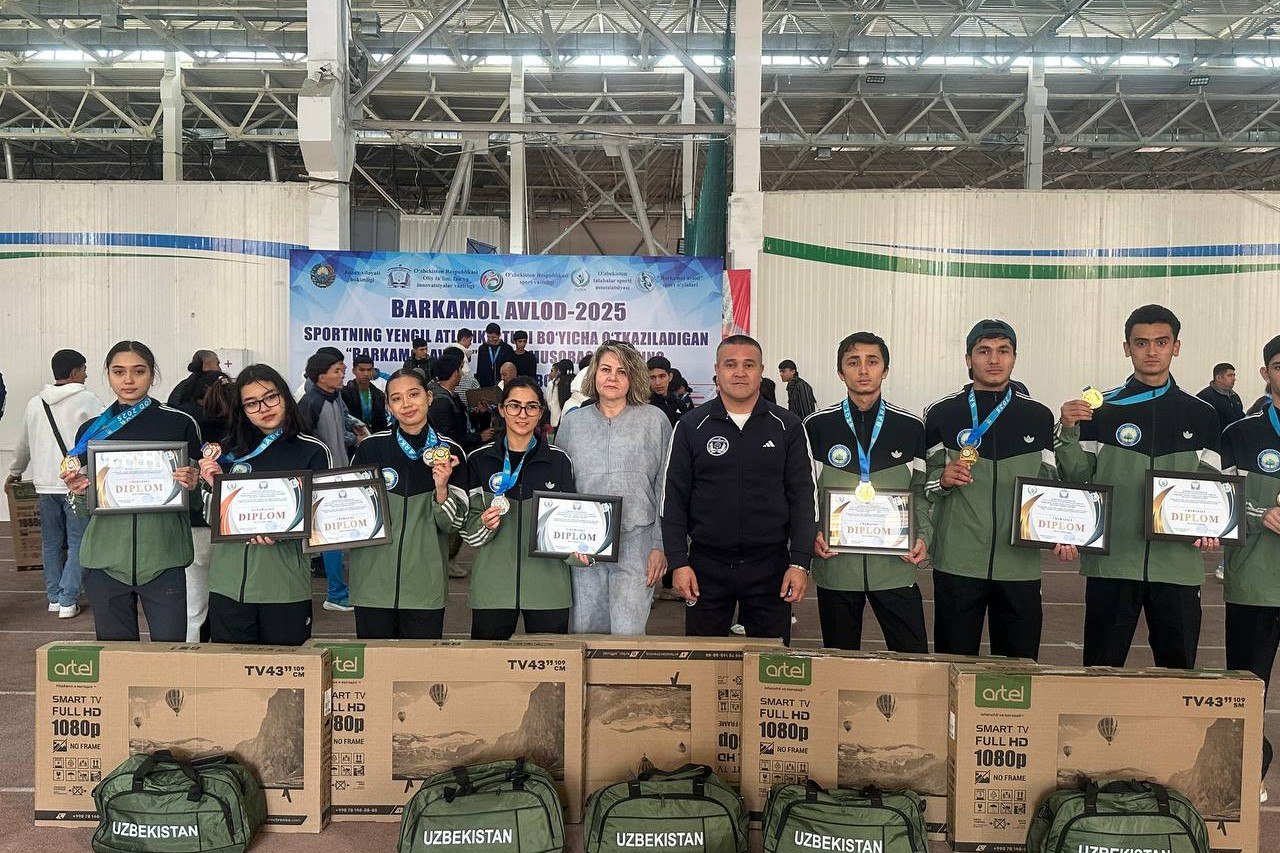 Yengil atletika g‘oliblari tantanali ravishda taqdirlandi!